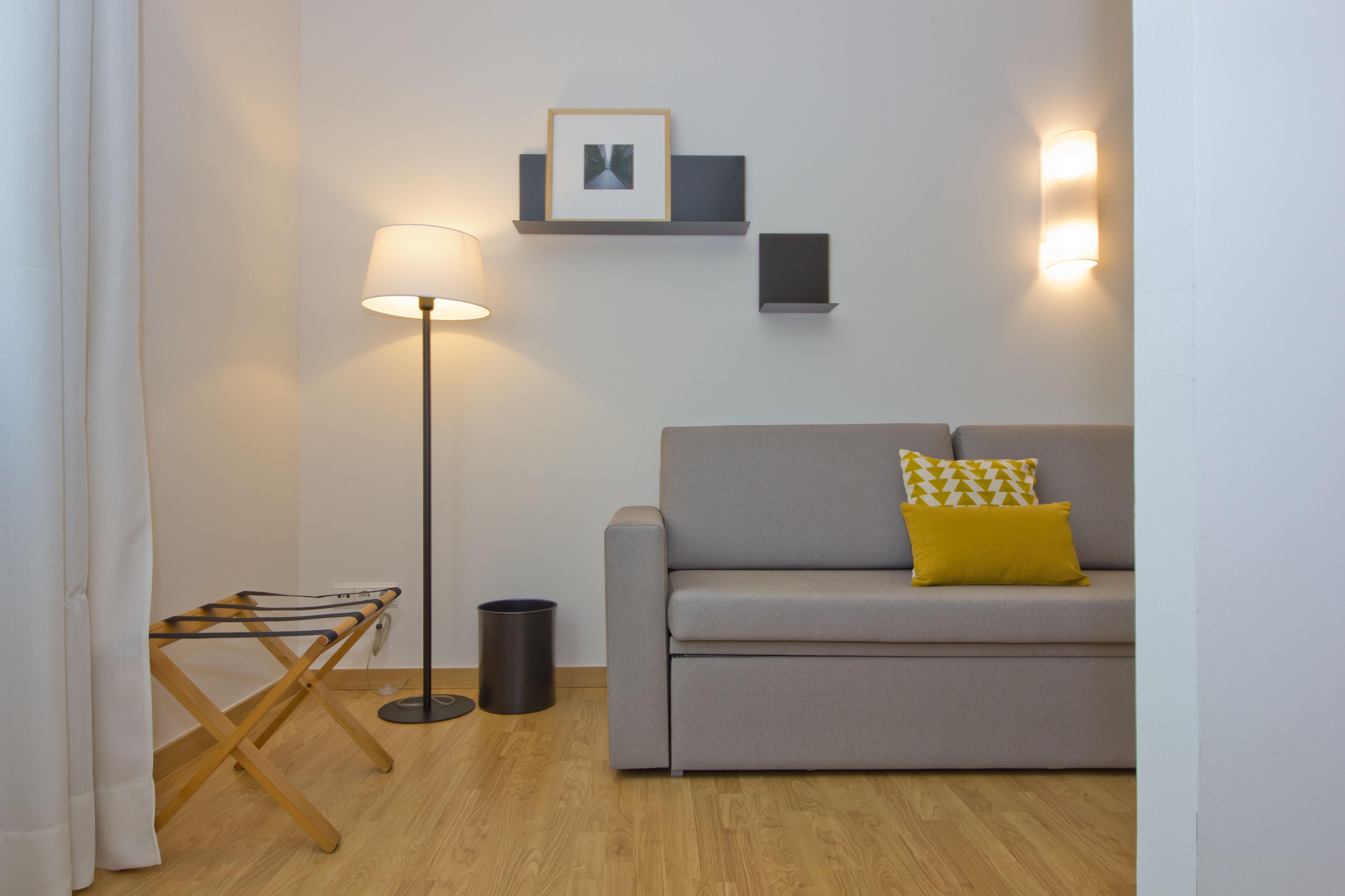 Aparthotel Atenea Valles Гранолерс Екстериор снимка