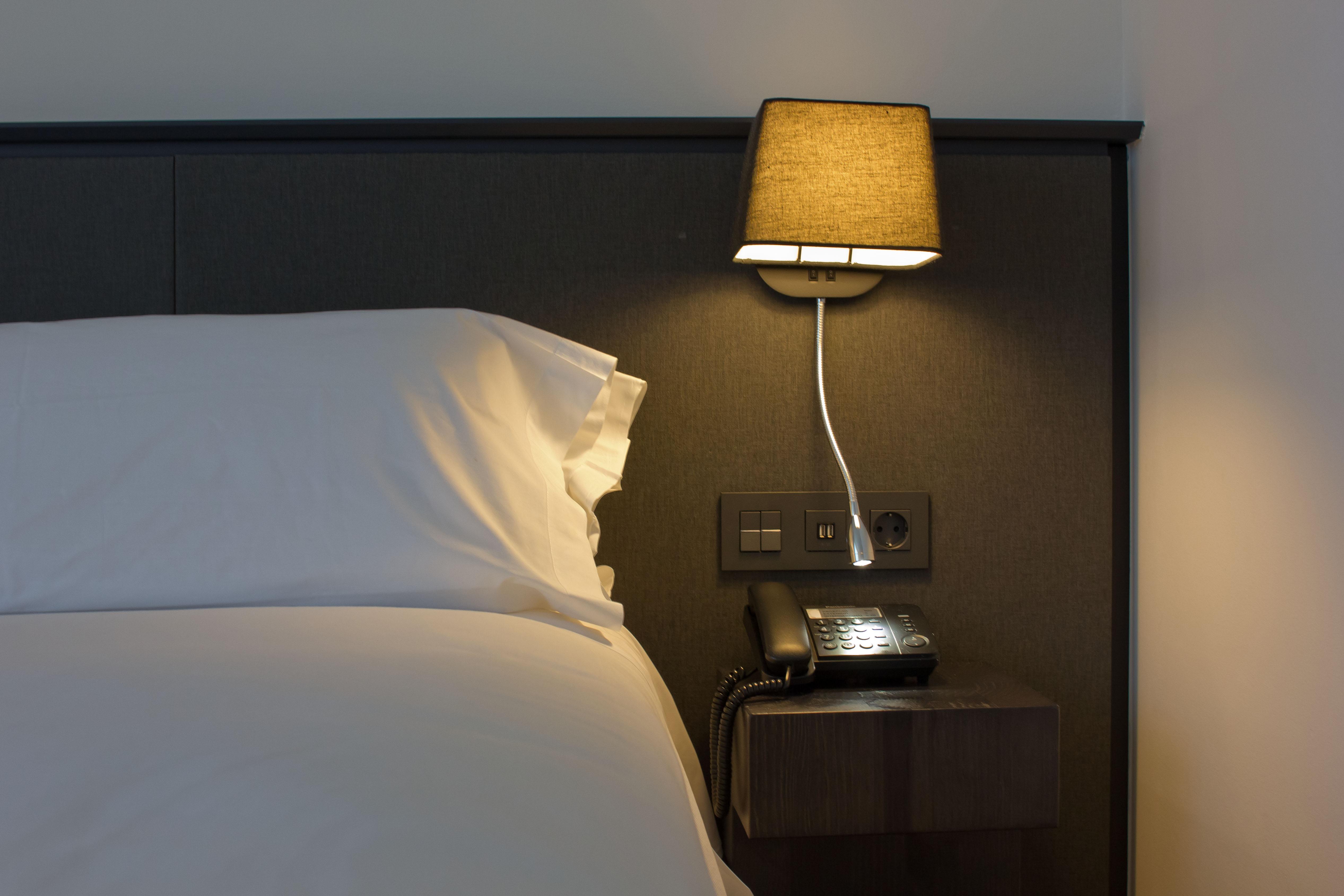 Aparthotel Atenea Valles Гранолерс Екстериор снимка